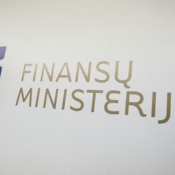 FM atsiėmė pasiūlymą dėl akcijų lengvatos apribojimo